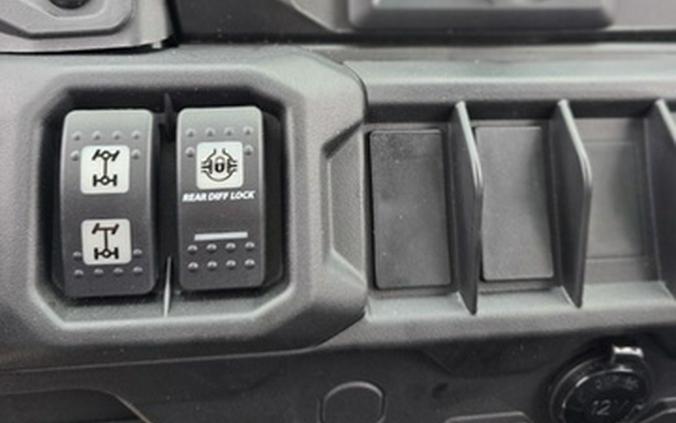2026 Can-Am Defender MAX DPS CAB HD10