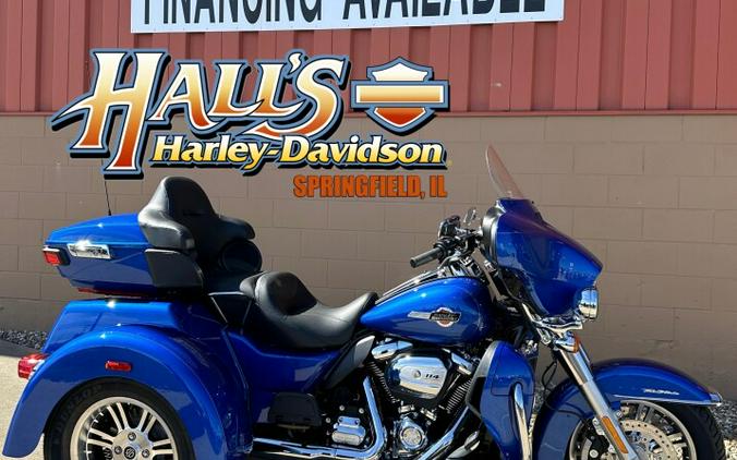 2024 Harley-Davidson Tri Glide Ultra Blue Burst