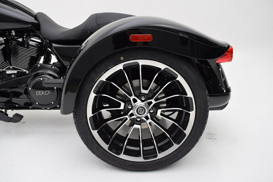 2024 Harley-Davidson® FLTRT - Road Glide® 3