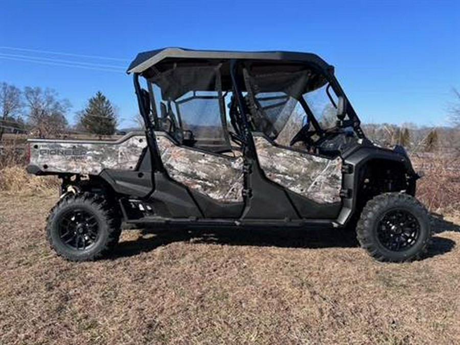 2025 Honda Pioneer 1000-6 Deluxe Crew
