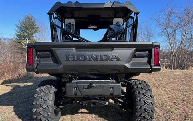 2025 Honda Pioneer 1000-6 Deluxe Crew