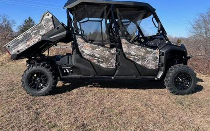 2025 Honda Pioneer 1000-6 Deluxe Crew