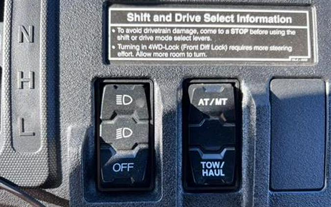 2025 Honda Pioneer 1000-6 Deluxe Crew