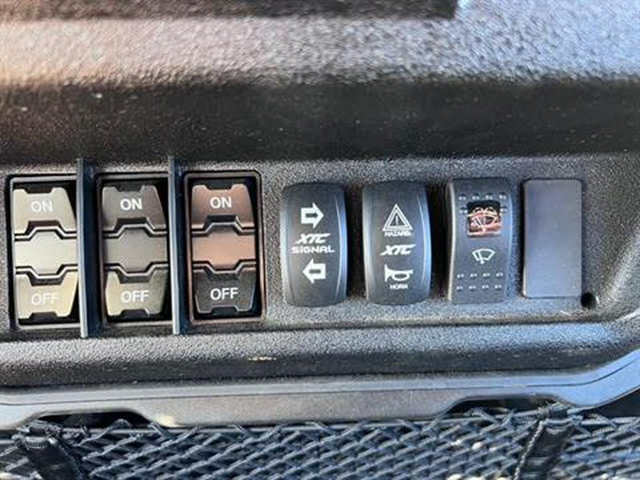 2025 Honda Pioneer 1000-6 Deluxe Crew