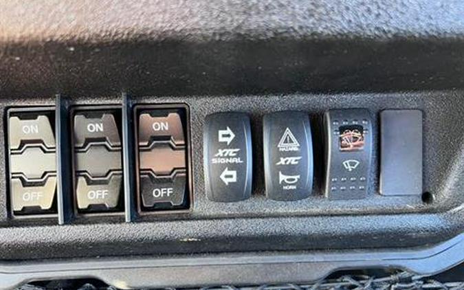 2025 Honda Pioneer 1000-6 Deluxe Crew