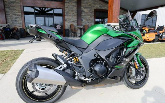 2025 Kawasaki Ninja 1100SX SE ABS