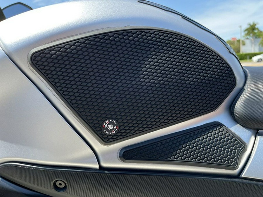 2025 Suzuki GSX-R 1000