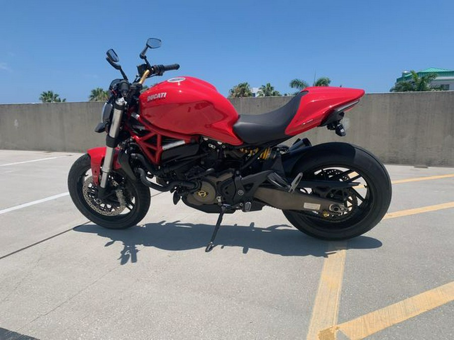 2015 Ducati Monster 821