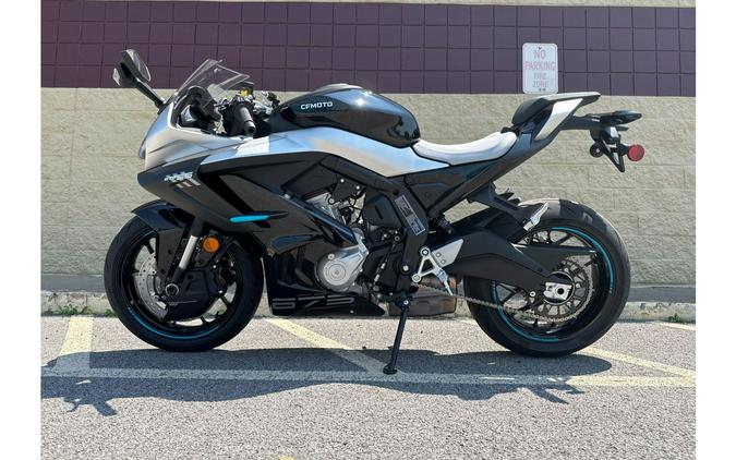 2025 CFMOTO 675SS