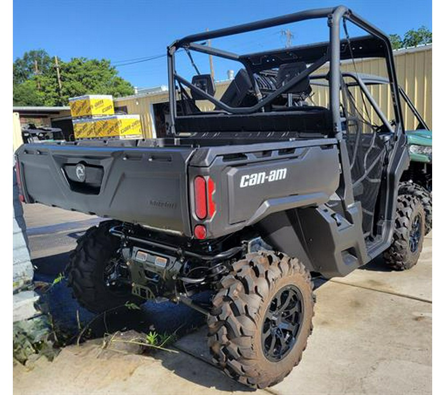 2024 Can-Am Defender DPS HD10