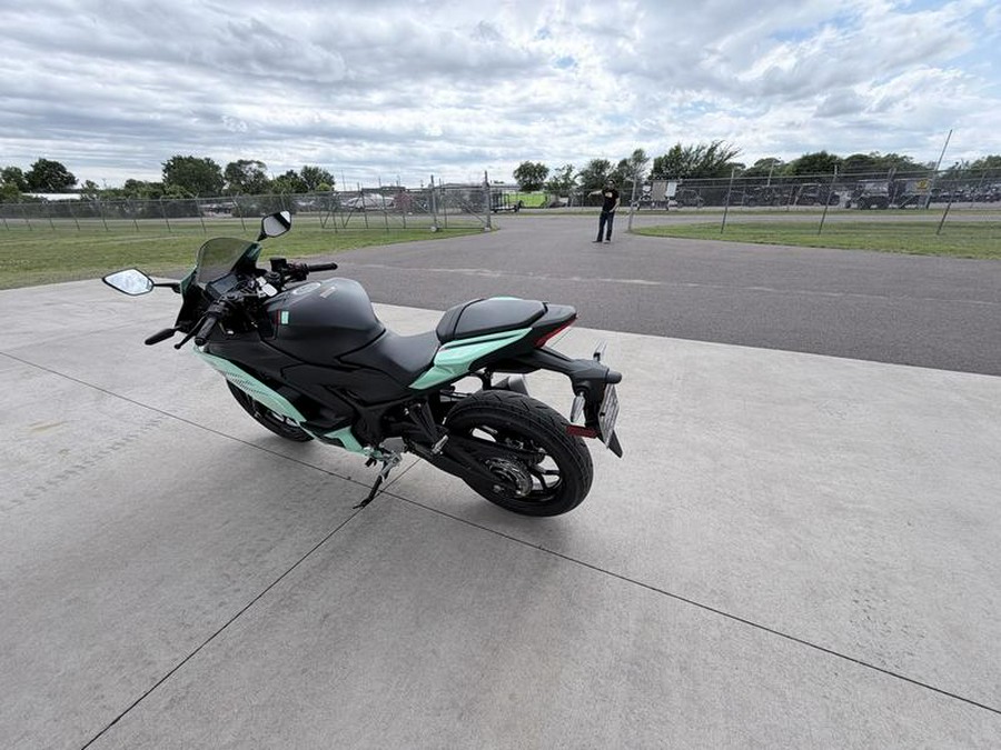 2026 Yamaha Cycle YZF-R3 ABS