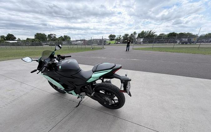 2026 Yamaha Cycle YZF-R3 ABS