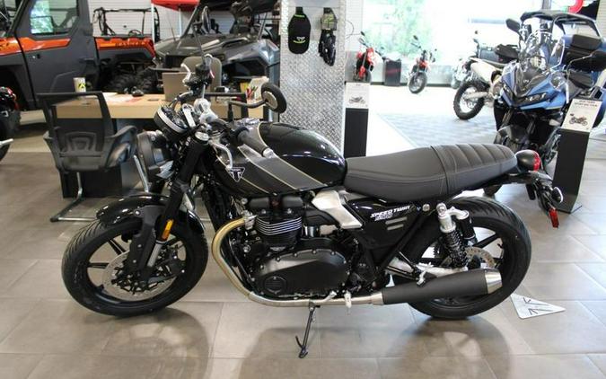 2026 Triumph Speed Twin 900 Aluminium Silver/Carnival Red/Jet Black