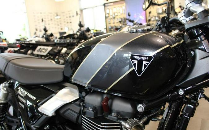 2026 Triumph Speed Twin 900 Aluminium Silver/Carnival Red/Jet Black