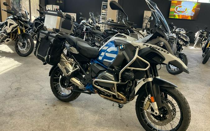 My unbiased review of the 2018 R1200GS Adventure as told by someone who has never ridden an adventure bike.