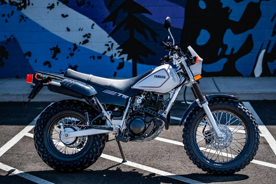 2025 Yamaha TW200