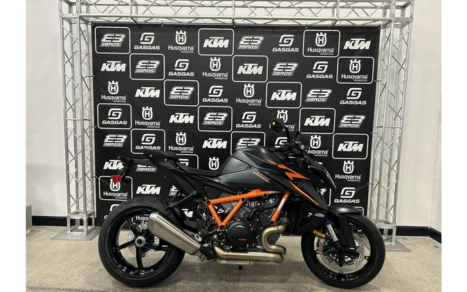 2026 KTM 1390 Super Duke R EVO