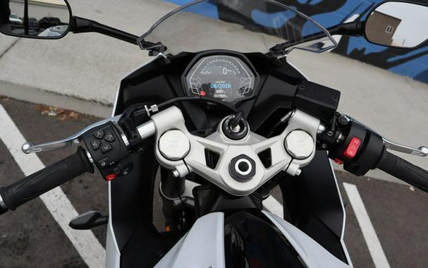 2025 Triumph Daytona 660 Snowdonia 660