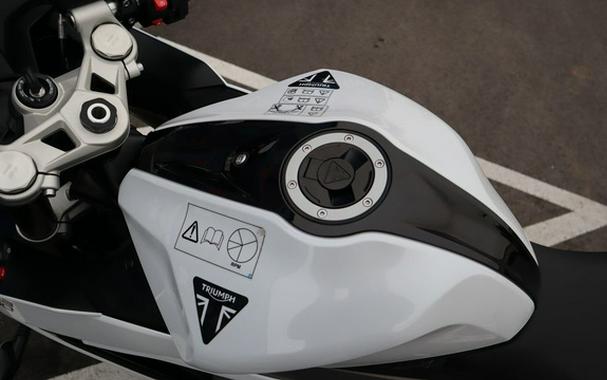 2025 Triumph Daytona 660 Snowdonia 660