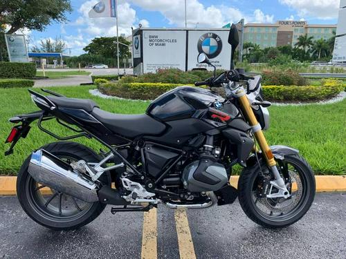 2020 BMW R 1250 R Review with Select Package (21 Fast Facts)