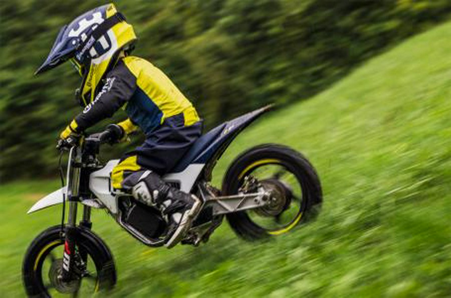 2024 Husqvarna EE 2