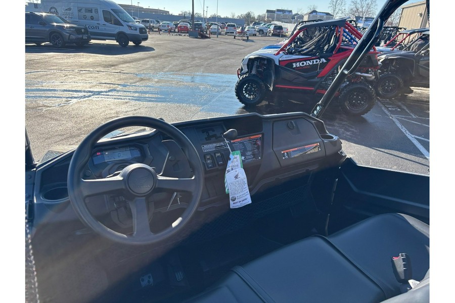 2025 Honda PIONEER 1000 DELUXE Deluxe