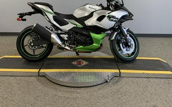 2024 Kawasaki Ninja® 7 Hybrid ABS