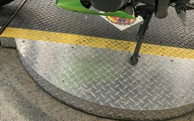 2024 Kawasaki Ninja® 7 Hybrid ABS