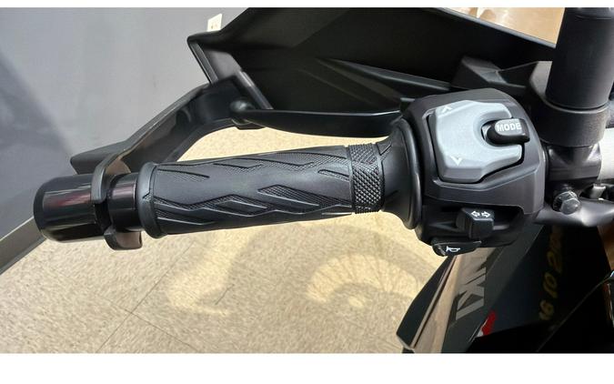 2025 Suzuki V-Strom 800DE