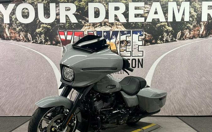 2026 FLHX Street Glide®