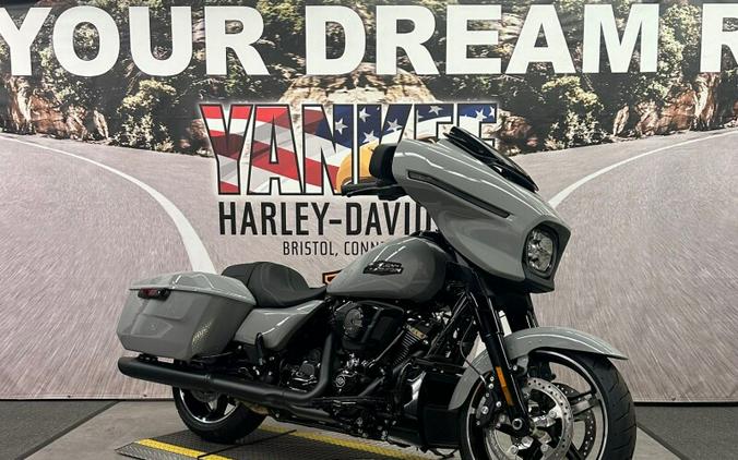 2026 FLHX Street Glide®