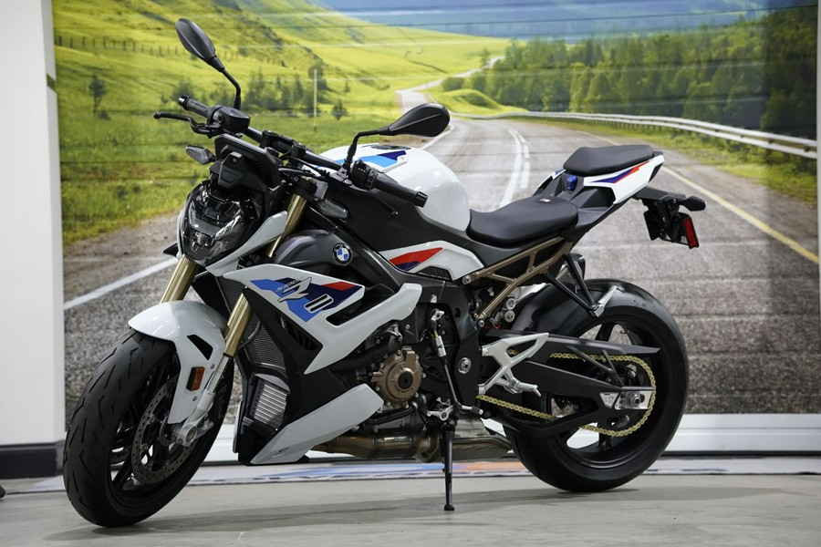 2024 BMW S 1000 R