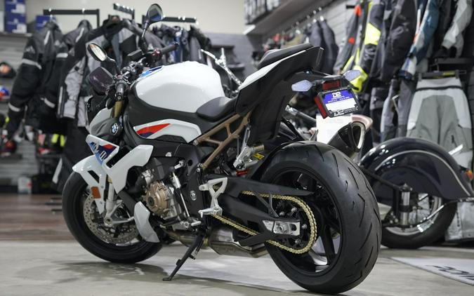 2024 BMW S 1000 R