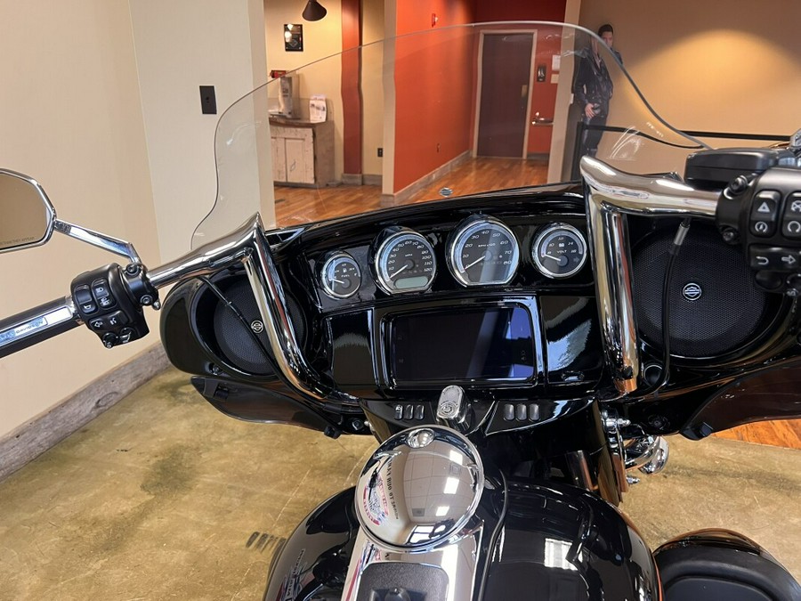 2022 Harley-Davidson Ultra Limited Apex