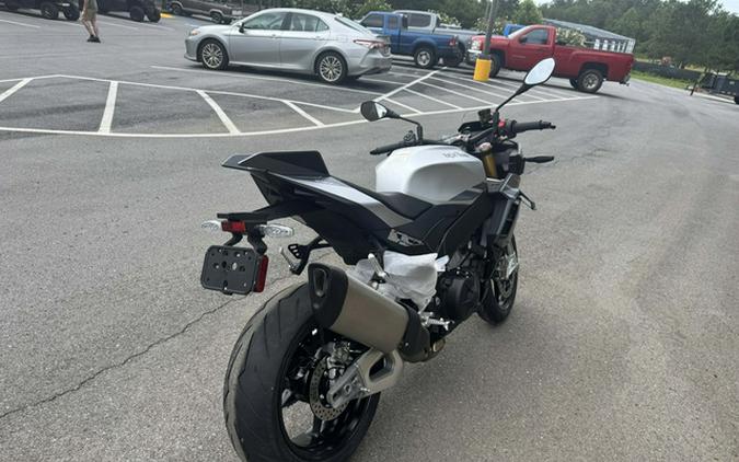 2027 Aprilia Tuono V4 1100