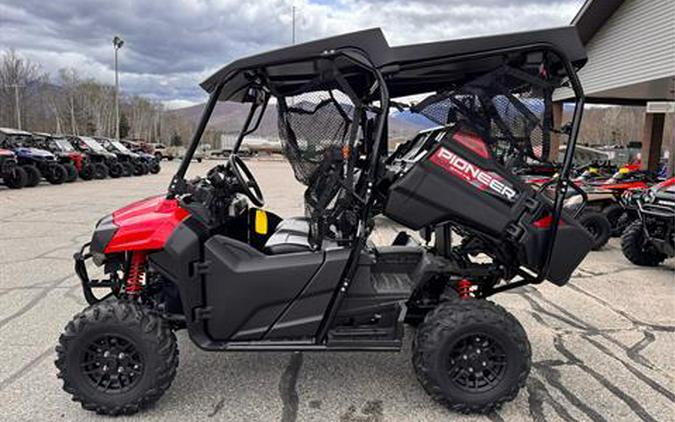 2024 Honda Pioneer 700-4 Deluxe