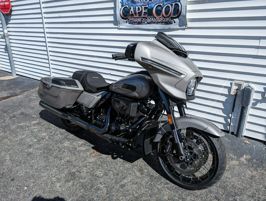 FLHXSE 2023 CVO™ Street Glide