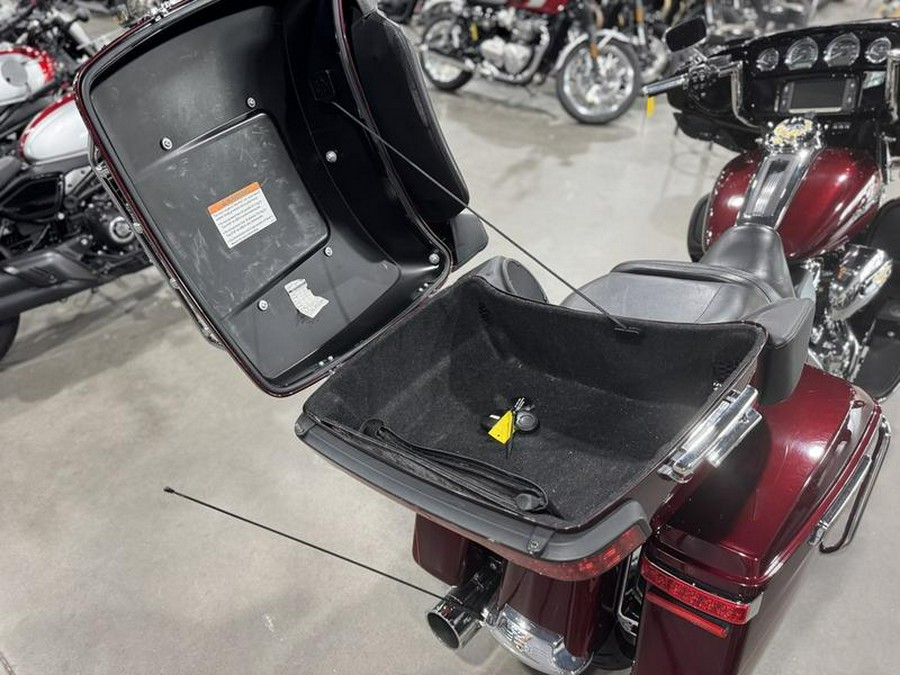 2017 Harley-Davidson® FLHTK - Ultra Limited