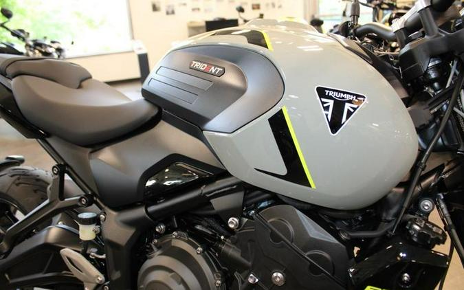 2026 Triumph Trident 660 Stone grey