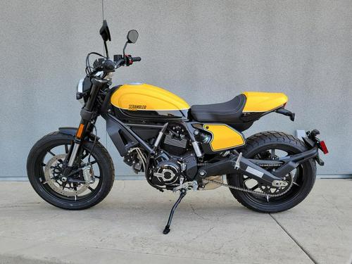 2019 Ducati Scrambler Full Throttle Review (11 Fast Facts)