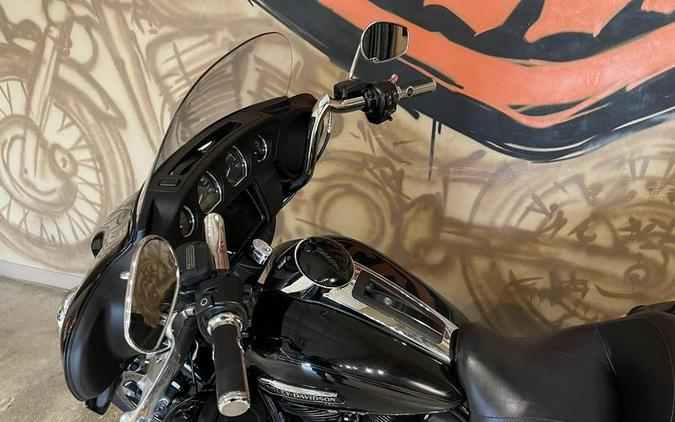 2019 Harley-Davidson® FLHTCU - Electra Glide® Ultra Classic®