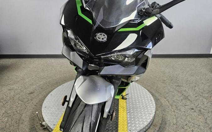 2024 Kawasaki Ninja® 7 Hybrid ABS