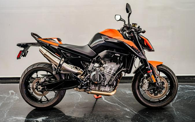 2021 KTM 890 Duke