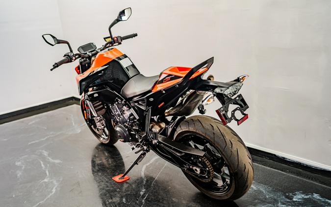 2021 KTM 890 Duke