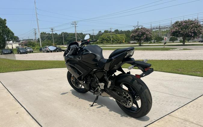 2026 KAWASAKI NINJA 650 Metallic Spark Black/Metallic Flat Spark Black - DAJ9960