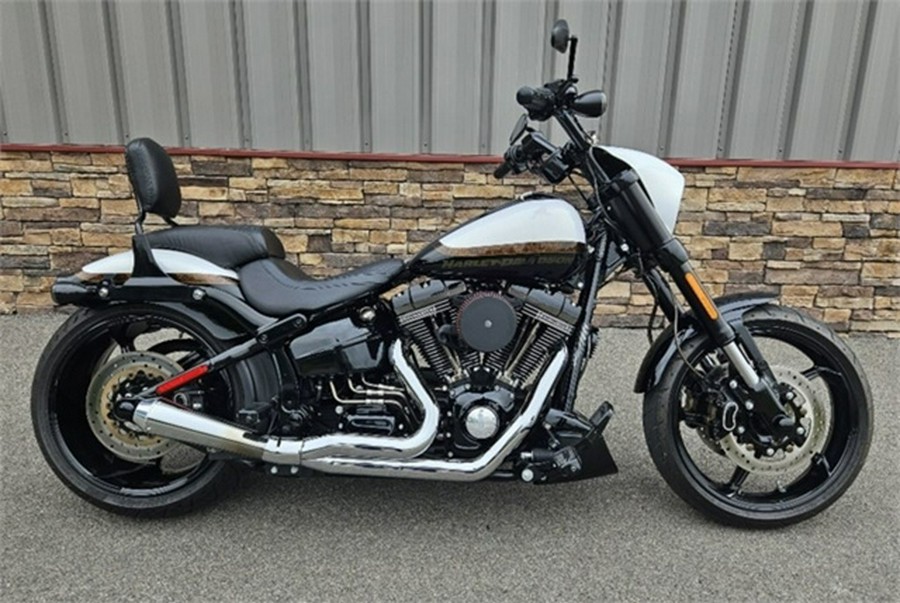 2016 Harley-Davidson FXSE - CVO Pro Street Breakout