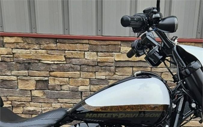 2016 Harley-Davidson FXSE - CVO Pro Street Breakout