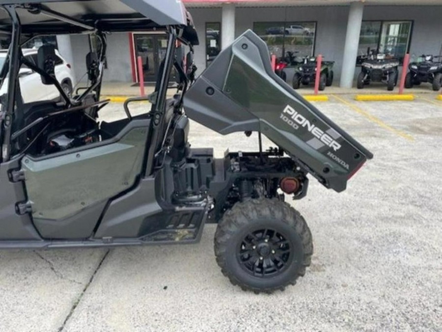 2025 Honda Pioneer 1000-6 Deluxe Crew