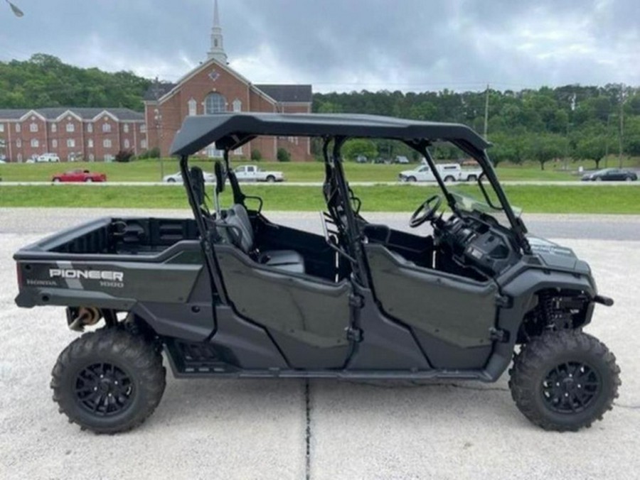 2025 Honda Pioneer 1000-6 Deluxe Crew