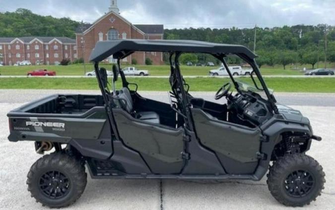 2025 Honda Pioneer 1000-6 Deluxe Crew
